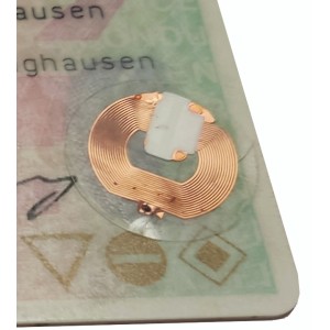 Führerschein RFID Aufkleber/Label, HF, NFC, 18mm rund, zerstört bei Ablösen, mit NTAG213 Chipset