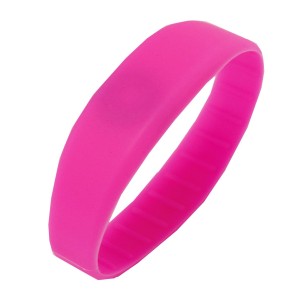 Flaches RFID Wristband Silikon, in versch. Farben mit Wunschchip